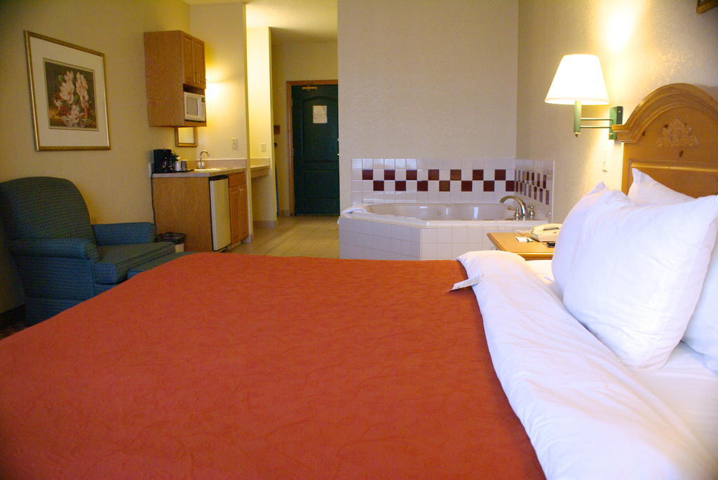 Lexington Inn & Suites Columbus-Polaris Zimmer foto