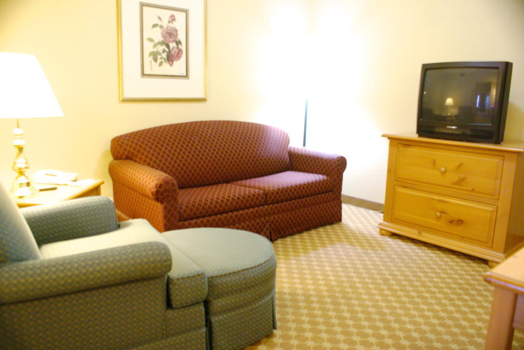 Lexington Inn & Suites Columbus-Polaris Exterior foto